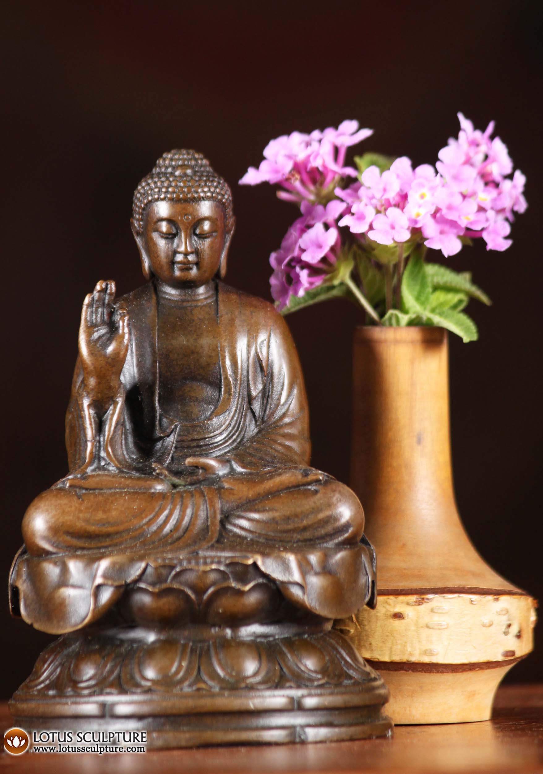Мудры будды. Будда Амида. Витарка мудра Будда. Абхая мудра. Мудра Абхая статуя Будда Бали.