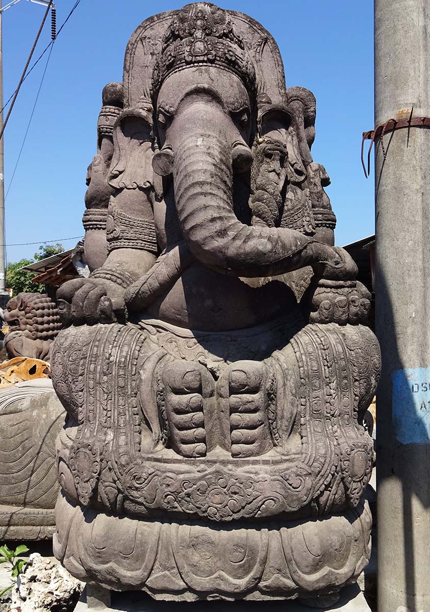 custom stone statue