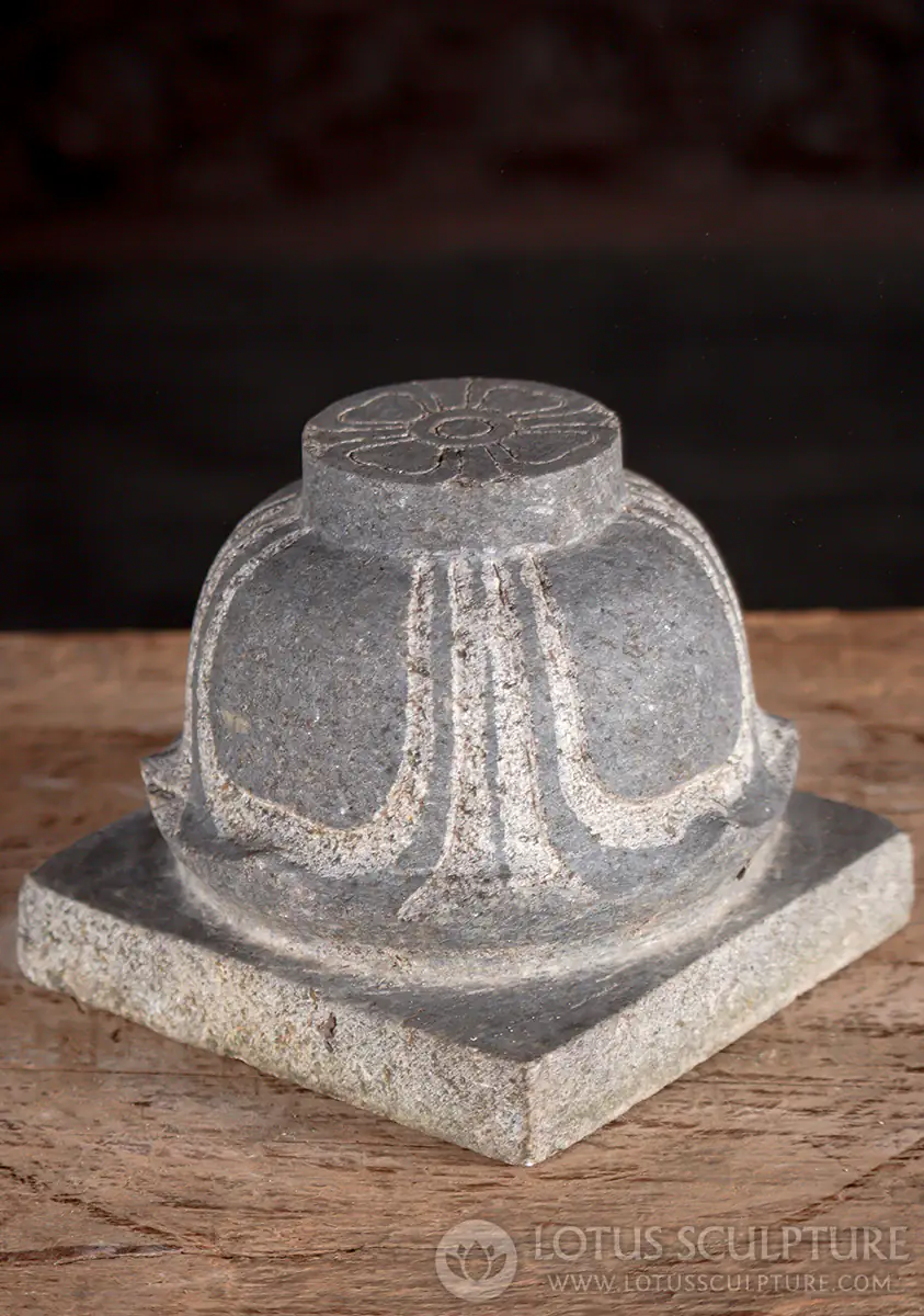 Bali Pitha (Peetam) Black Granite Altar Lotus Design for Hindu Offerings 5.5"