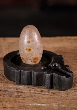 Shiva Lingam Tan and Amber Veined Stone with Carved Yoni Base for Abhishekam Rituals 3.5" Shiva Lingam Tan and Amber Veined Stone with Carved Yoni Base for Abhishekam Rituals 3.5"