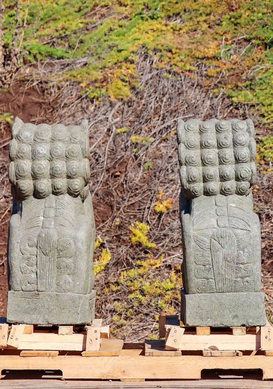 Stone Pair Guardian Shishi Lions or Foo Dogs Garden Statues Hand Carved in Indonesia 31"